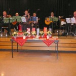 06 Die Musikgruppe Baude begleitete den Nachmittag mit adventlichen Weisen P1170407