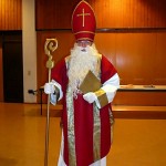 08 Der Nikolaus kam auch zu Besuch er hatte Lob und auch einwenig Tadel dabei P1170429
