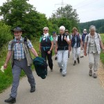21 Unser Wanderführer ist immer ein paar Meter voraus